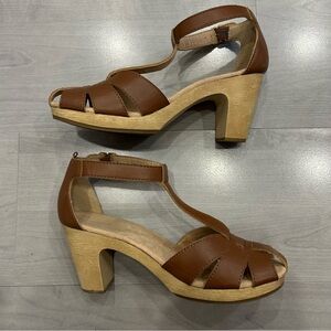 Old Navy Brown T-Strap Open Toe High Heel Clog Women’s Size 9